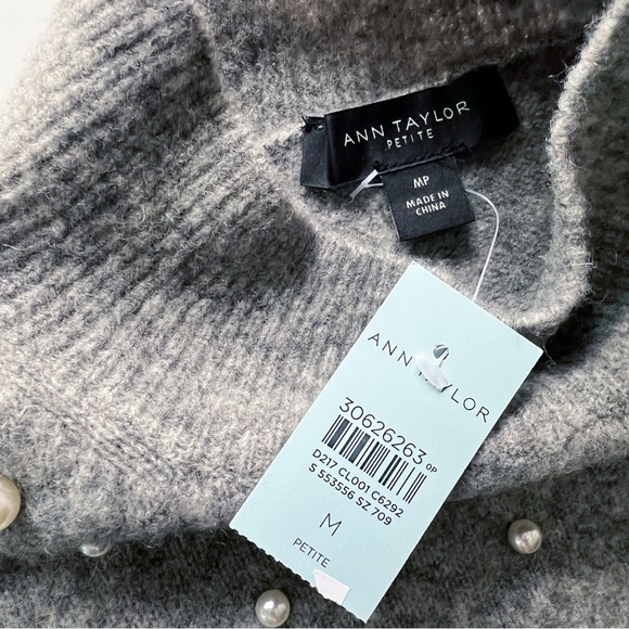 Ann Taylor Pearl Mock Neck Sweater Dress in Grey | M PETITE NWT - Picture 9 of 11